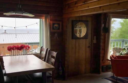 Craig Cabin | Good Vibes Cabin - Car rental available!