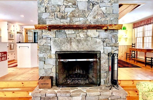 Whitefield Cabin | Gorgeous Lake Retreat Ideal for Getaways in the White Mountains