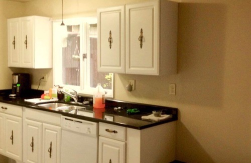 Mendenhaven House | Grandma's House - Large Home - DISCOUNT ON TOURS!