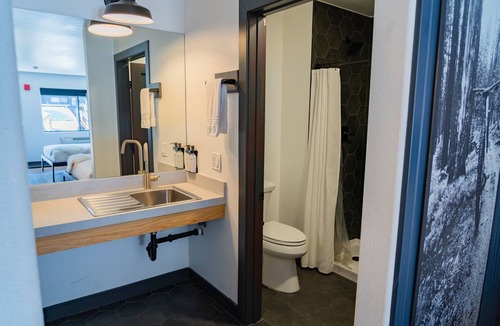 Winter Park Hotel | Gravity Haus Winter Park