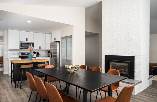 Englewood House | Great Family&Group, Near Denver, 2 EnsuiteBR, Fast 2Gbps Internet, Arcade&Games