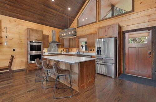 Epworth Cabin | Great Trails Lodge - Blue Ridge