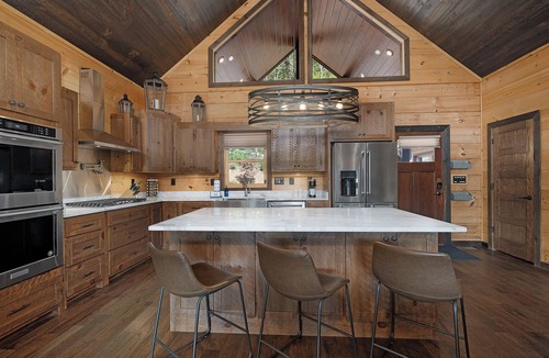 Epworth Cabin | Great Trails Lodge - Blue Ridge