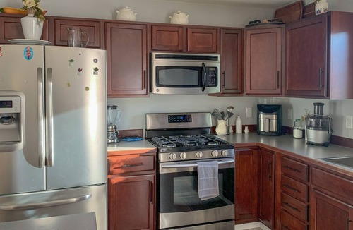 Abbott Loop House | Green Oasis Getaway in Lovely Quiet Neighborhood