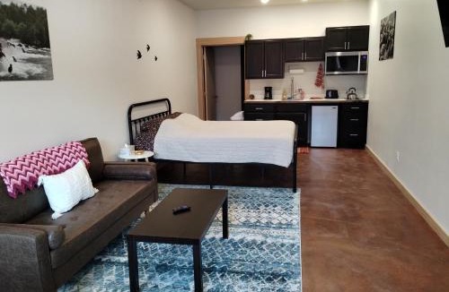 Homer Apartment | Grewingk Suite - Homer Seaplane Base