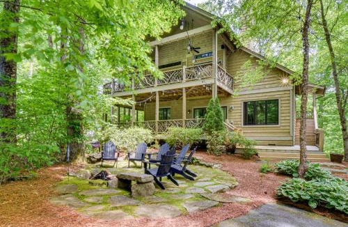 Cullowhee House | Group-Friendly Golf Getaway! 5 Mi to Cashiers