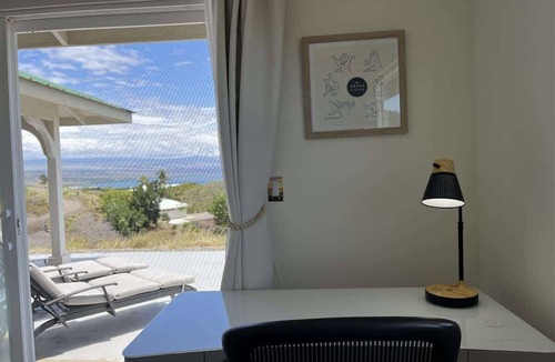 Kohala Estates House | Hale Lewa ~ Newer Home ~ Ocean Views ~ 30 Day Rent