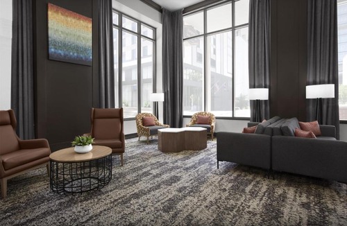 Museum District Hotel | Hampton Inn and Suites Austin University Capitol
