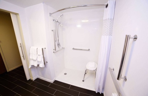 Franklin Hotel | Hampton Inn Franklin