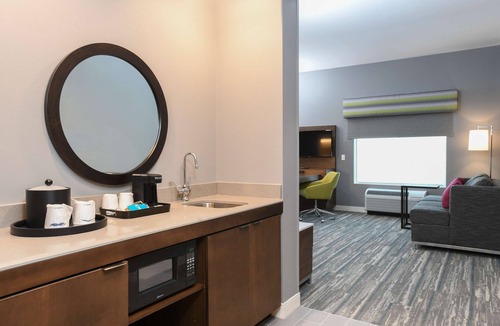 West Chester Hotel | Hampton Inn & Suites Cincinnati Liberty Township