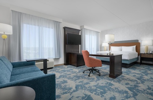 Twin Brook Hotel | Hampton Inn & Suites Chattanooga/Hamilton Place