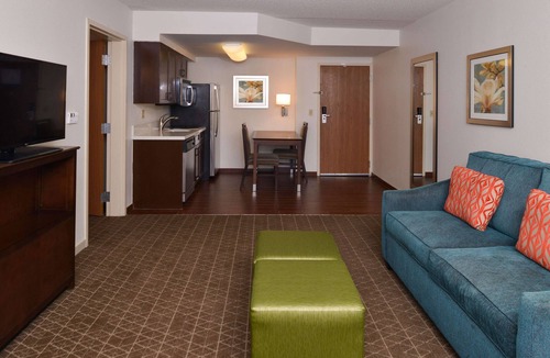 Pueblo Hotel | Hampton Inn & Suites Pueblo-Southgate