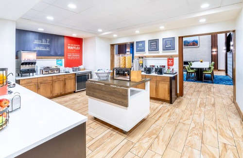Silverthorne Hotel | Hampton Inn & Suites Silverthorne