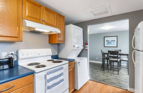 Digby Apartment | Harbour-View Overlooking the Bay of Fundy - Digby