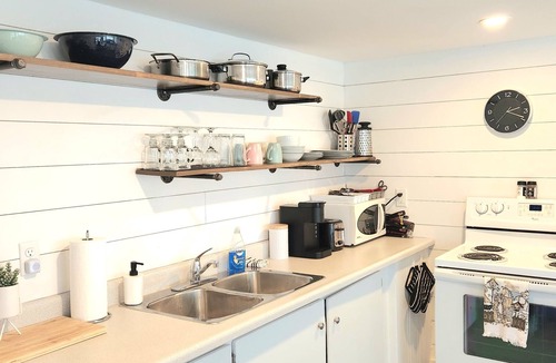 Pointe-du-Chene Cottage | Hardy’s Parlee beach suite