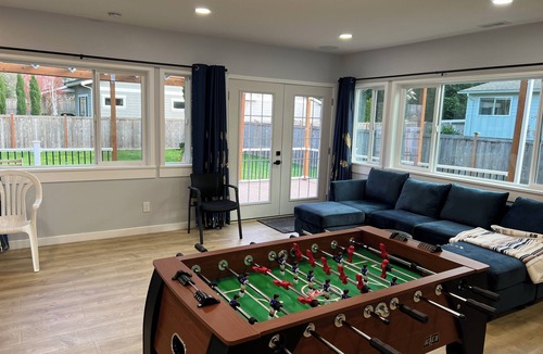 Inglewood-Finn Hill House | Harmony home - A Spacious 4-bedroom single family home with AC