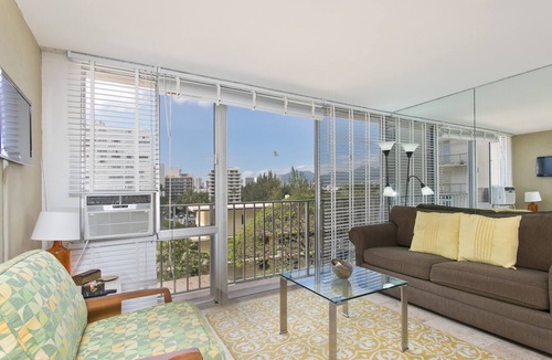 Diamond Head - Kapahulu - St. Louis Condo | Hawaiian Dream - 8th floor Ocean View w/Full Kitchen