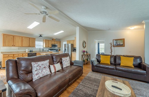 Candler House | Heated Private Saltwater Pool; Hot Tub; 15 min AVL; 10 min Blue Ridge Parkway