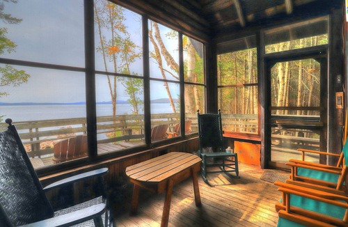 Rangeley House | 🐾Helidoni Camps - Charming vacation retreat located in Mooselookmeguntic Lakes Bugle Cove