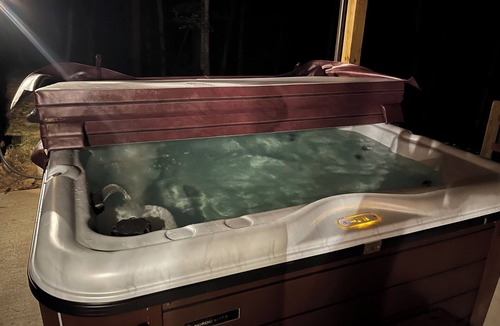 Logan Cabin | "Hidden Pleasures" - "Hidden away in beautiful Hocking Hills"