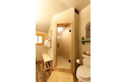 Red River House | High Expectations