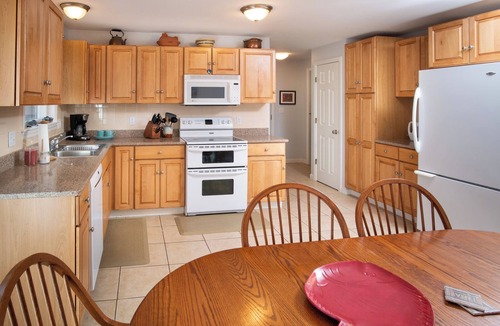 Ogunquit House | Highland Ave-Get July 3rd free when renting July 4th week!