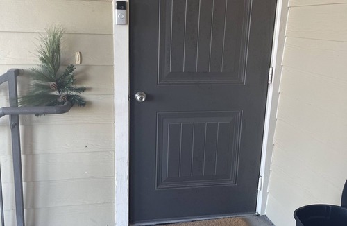 Barker Apartment | HighTech Tranquil Rustic Oasis! (Cypress,Tx)