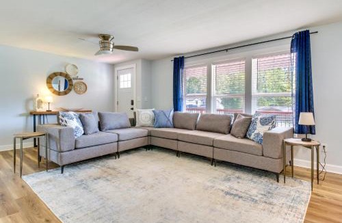 Hillsboro House | Hillsboro Hideaway w/Private Hot Tub & Bunkhouse!