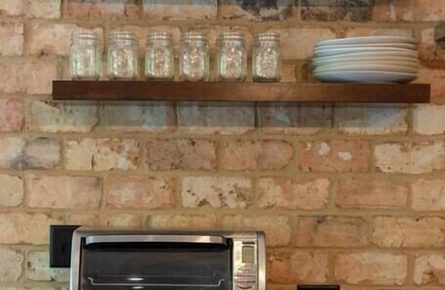 Fairview Cottage | Hillside Haven | 3BR Retreat Sleeps 8