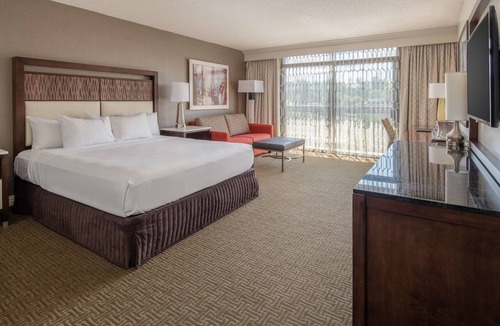West Bellevue Hotel | Hilton Bellevue