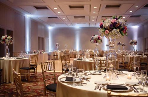 Dedham Hotel | Hilton Boston Dedham