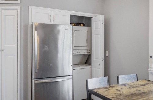 Miller Park Apartment | Historic Cap Hill Oasis w/View | Dogs Stay Free!