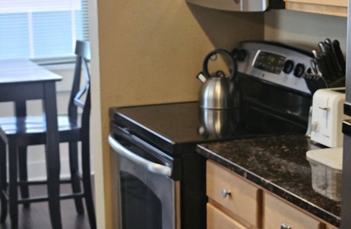 Downtown Denver Condo | Historic Denver Loft - Prime Location - Sunny Corner Unit
