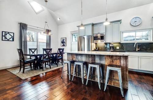 Historic District House | Historic Home Fully Restored With All New Modern Decor