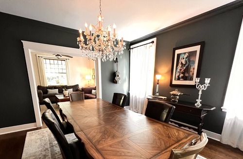 Historic Montford House | Historic home located in Montford half a mile to town ~ Magical stay (Sleeps 10)
