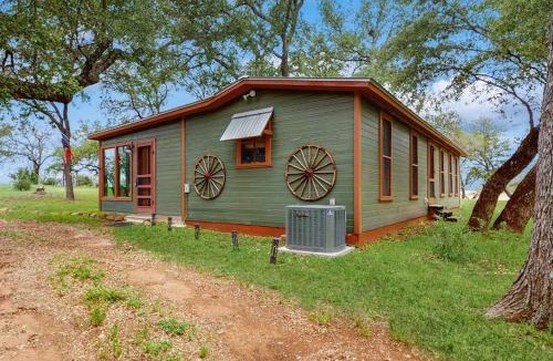 Burnet House | Historic Lakefront & Wildlife Haven with Firepit & Gas Grill - Minutes to Water