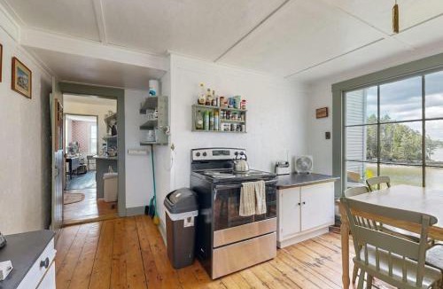 Trevett House | Historic riverfront home with boathouse & private dock - dogs OK