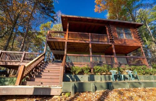 Cherry Log House | Hog Heaven