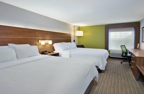 Mount Vernon Hotel | Holiday Inn Express Mt Vernon by IHG