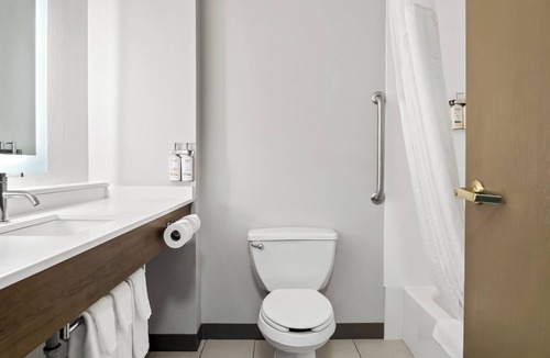 Marion Hotel | Holiday Inn Express & Suites Marion by IHG