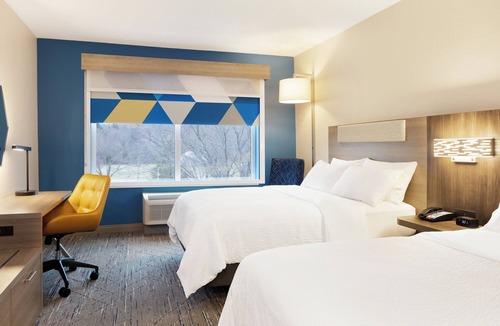 Sweetbriar Hotel | Holiday Inn Express & Suites Austin South by IHG
