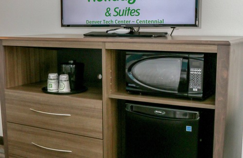 Centennial Hotel | Holiday Inn & Suites Denver Tech Center-Centennial by IHG