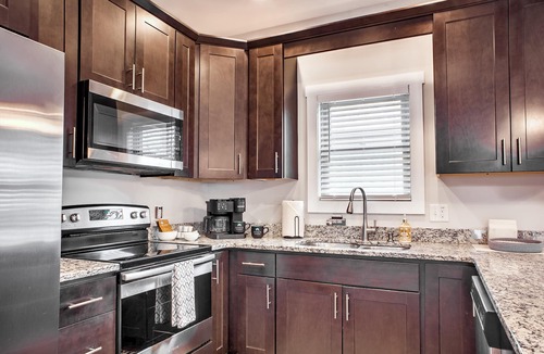 Oakley House | Home Near Biltmore Estate | Pet-Friendly 3BR (30-Night Minimum + Year-Long Lease Option)