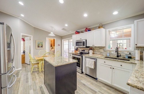 Charter Hills House | Home w/Game Room, Hot Tub & Jacuzzi!