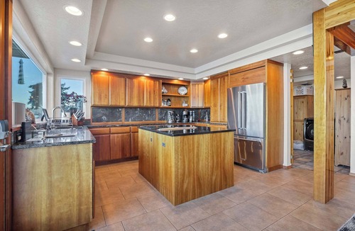 Union House | Hood Canal Waterfront - Dock, Hot Tub, BBQ, Games