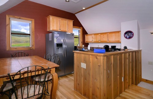 Mount Crested Butte House | Horseshoe House, Close to shuttle, Pitchfork.