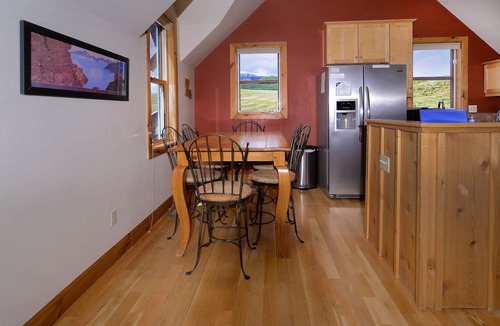 Mount Crested Butte House | Horseshoe House, Close to shuttle, Pitchfork.