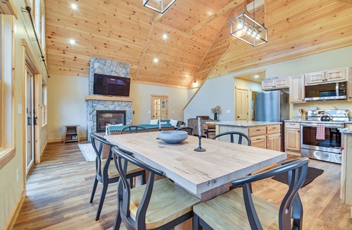Bethel Cottage | Hot Tub Fire Pit Mtn Escape Near Sunday River