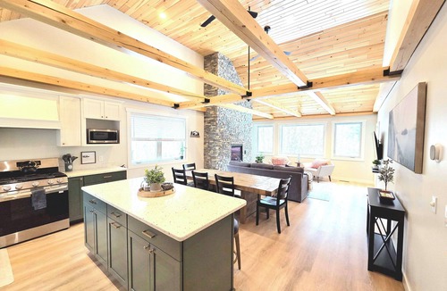 Bartlett House | Hot Tub, Game Room, Fire Pit, Hiking and Cozy home in wonderful Bartlett
