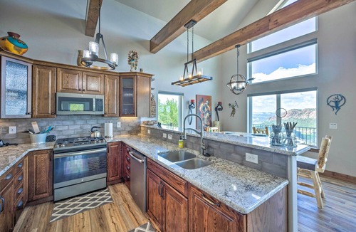 Cripple Creek House | Hot Tub & Mtn View! Cripple Creek Retreat
